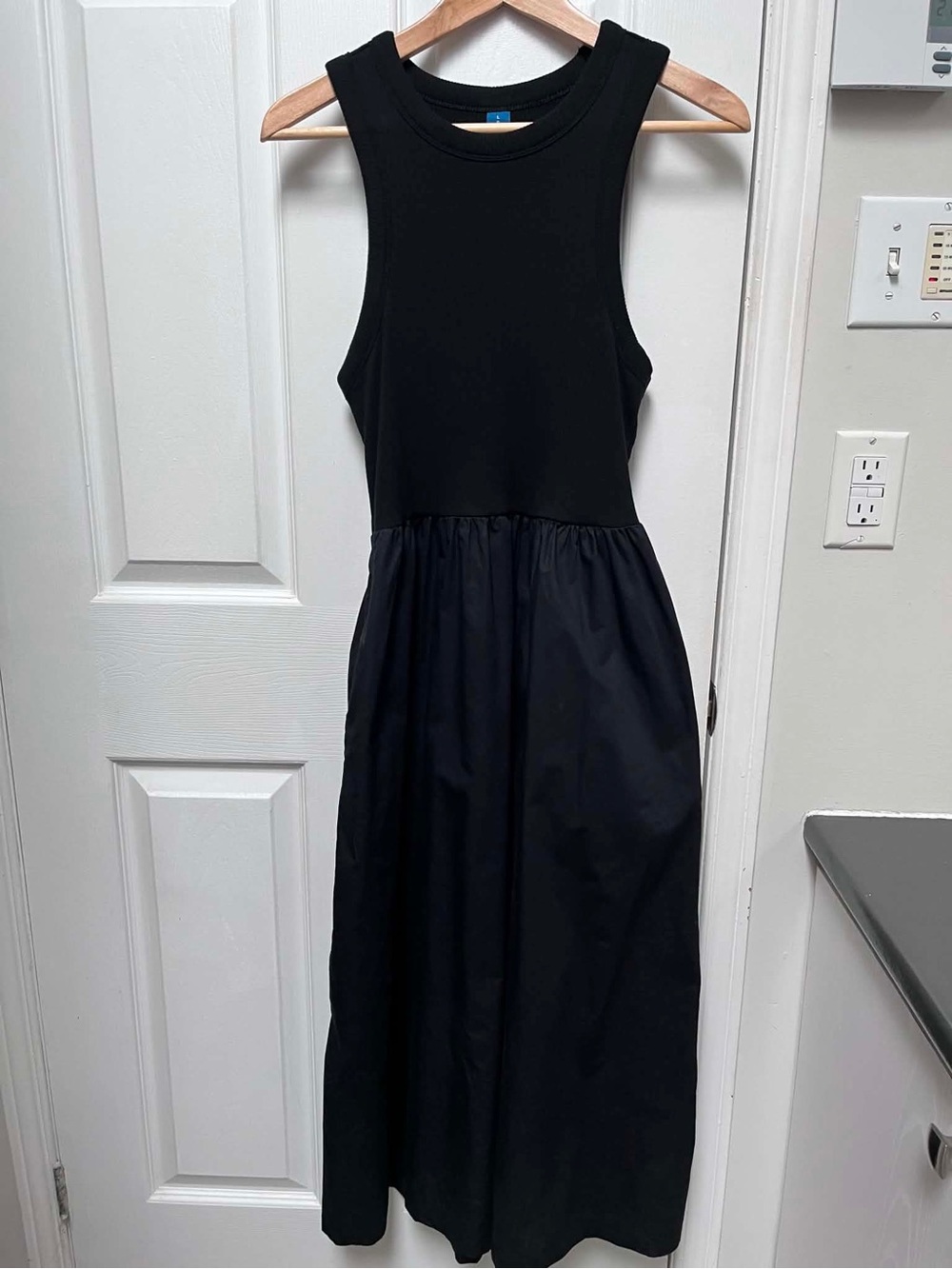 Old Navy Black Sleeveless Maxi Dress